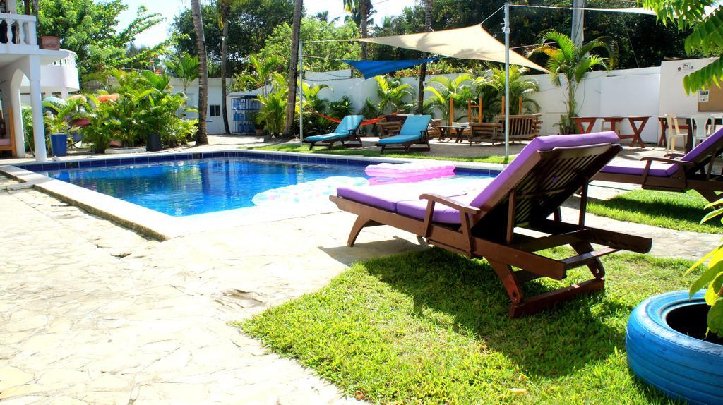 Hummingbird Cabarete Aparthotel Exterior photo