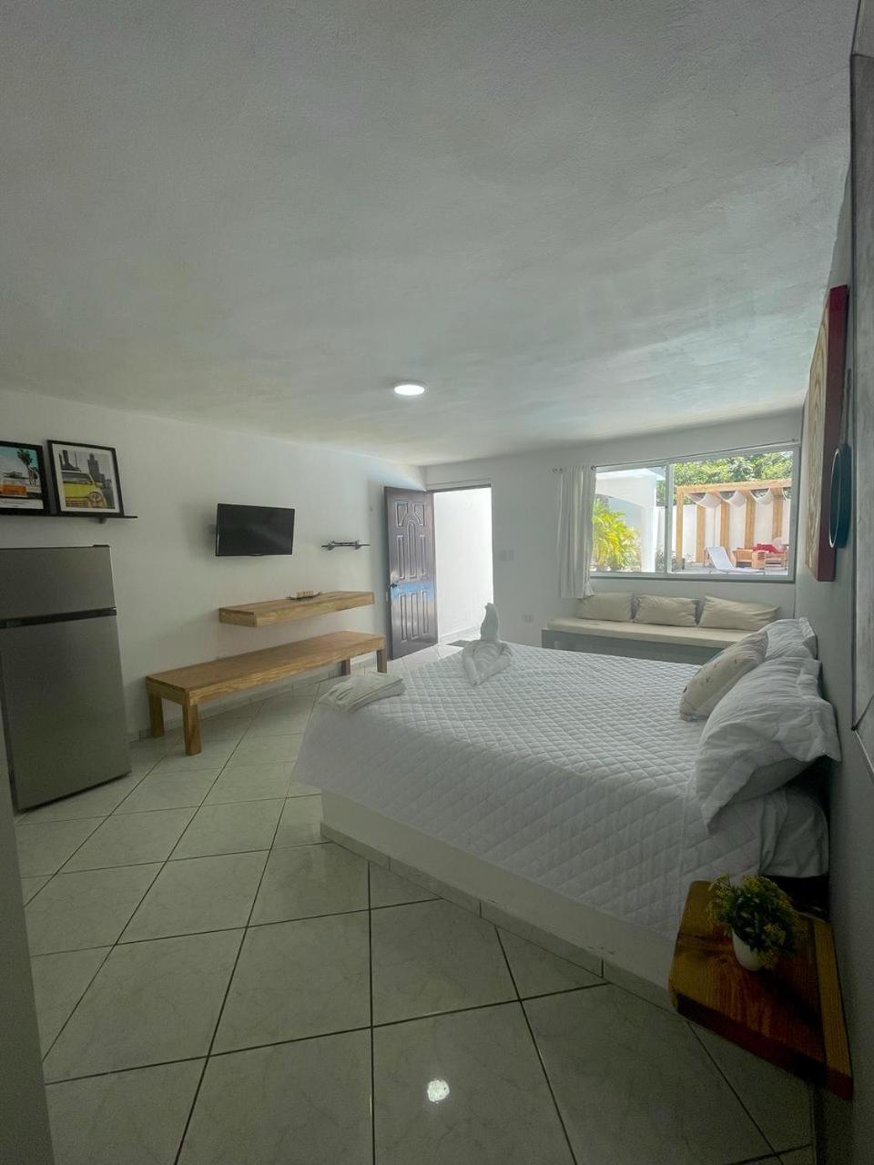 Hummingbird Cabarete Aparthotel Exterior photo