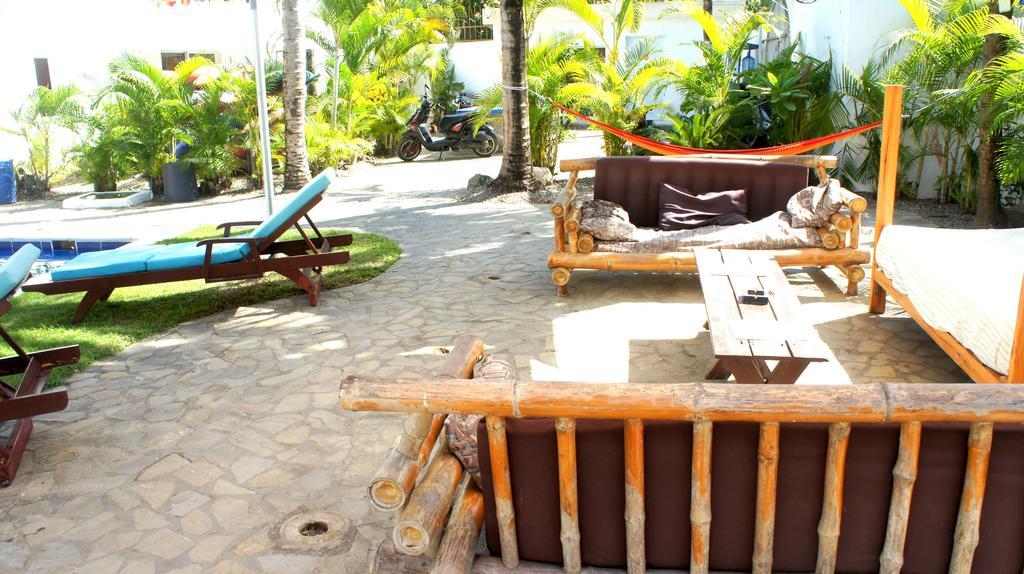 Hummingbird Cabarete Aparthotel Exterior photo